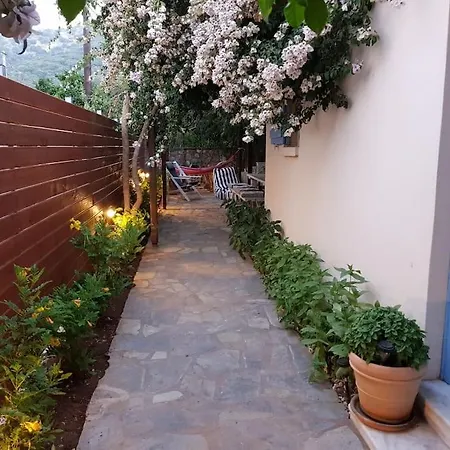 Beautiful Summer House In 度假居 *